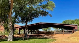 140x140x16 – Covered Arena with Charcoal Gray Trim – Virgin, UT