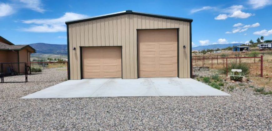 30x35x14 – Saddle Tan Walls + Fern Green Trim – Camp Verde, AZ